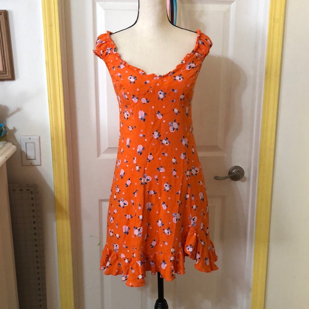 💚 ❗️MAKE AN OFFER❗️Free people orange floral mini dress